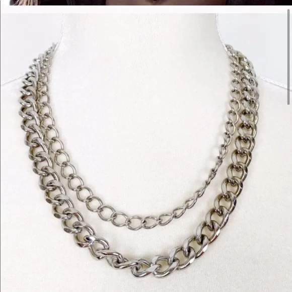 Stella & Dot | Versatile Timeless Elegance⚔️SILVER LUXE Curb Chains Reti… - Picture 9 of 13